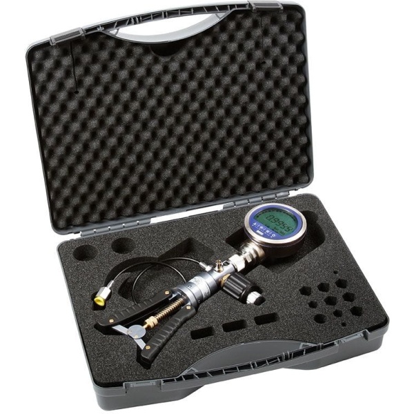 Wika Instrument CPG1500 CPP30 05 14.5 580PSI